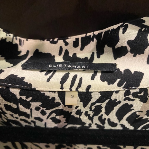 elie tahari blouse - Picture 3 of 3
